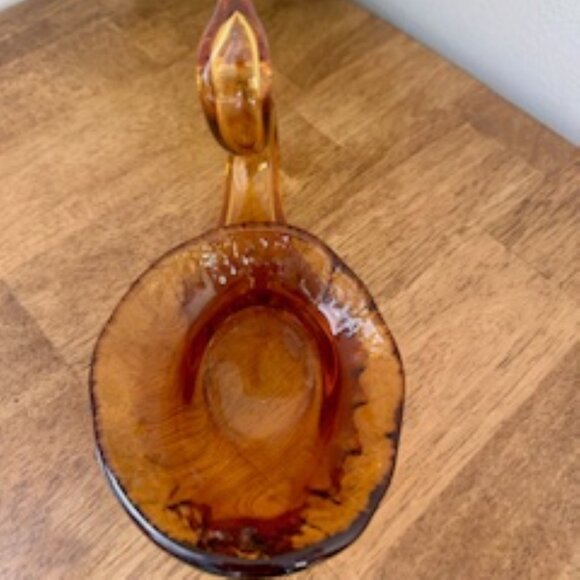 Vintage Amber Hand-Blown Glass Swan Candy or Trinket Dish – Mid-Century Elegance - Picture 5 of 6